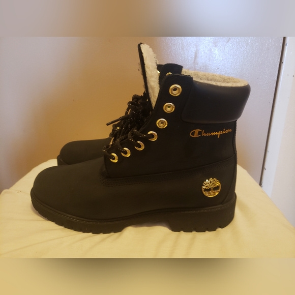 Mens Timberland x Champion Black&Gold - Picture 3 of 7